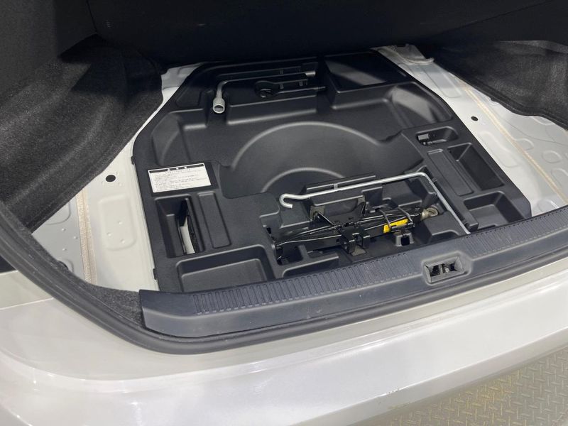 2013 Lexus HS DAA-ANF10 (UW-6a87bff847c23)[29]
