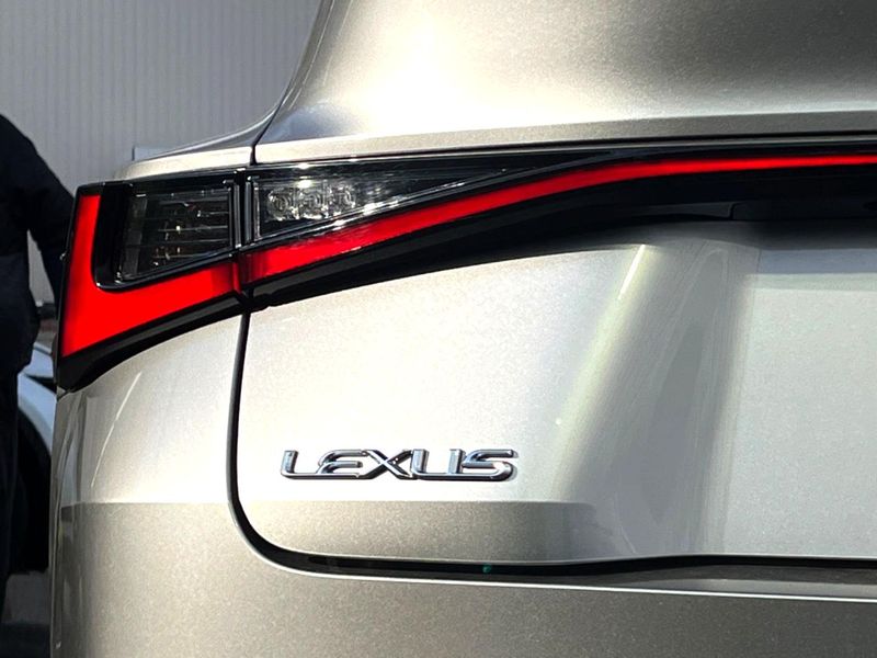 2021 Lexus IS 3BA-ASE30 (UW-6a87bffb069fe)[21]