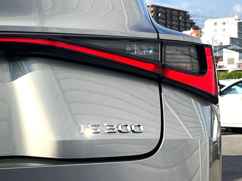 2021 Lexus IS 3BA-ASE30 (UW-6a87bffb069fe)[22]
