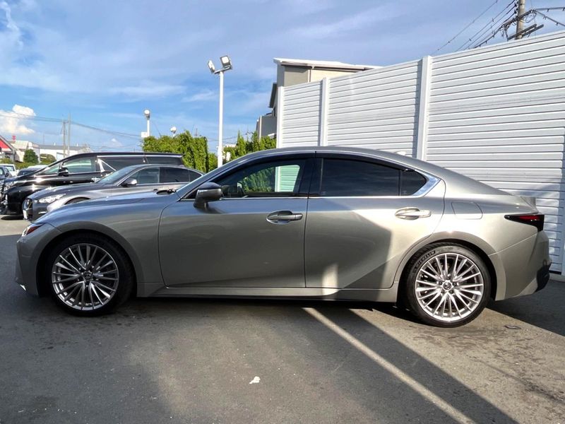 2021 Lexus IS 3BA-ASE30 (UW-6a87bffb069fe)[17]