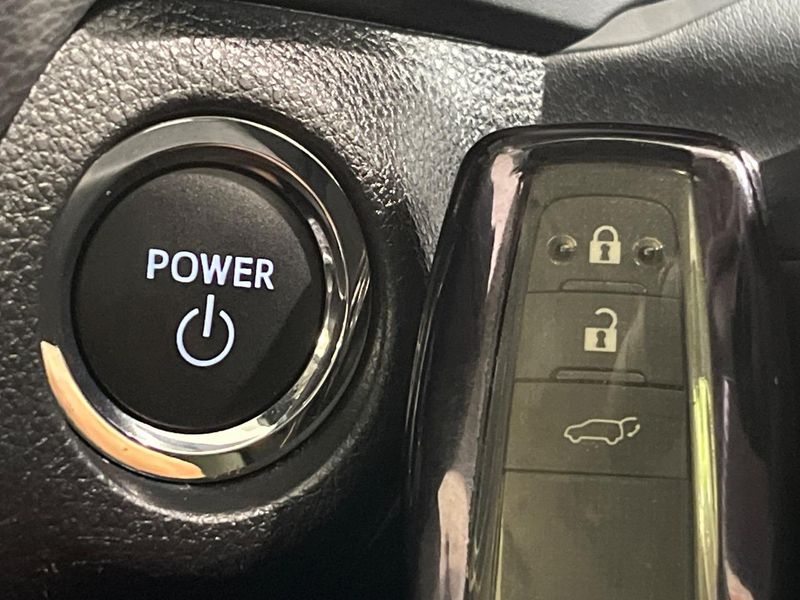 2023 Toyota RAV4 6AA-AXAH54 (UW-6a87c0050e787)[17]