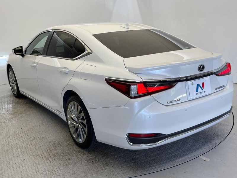 2018 Lexus ES 6AA-AXZH10 (UW-6a87c01709156)[28]