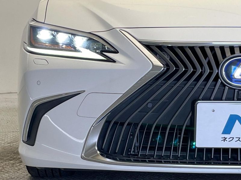 2018 Lexus ES 6AA-AXZH10 (UW-6a87c01709156)[11]