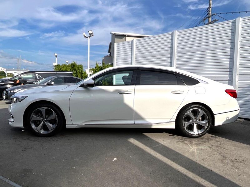 2022 Honda Accord 6AA-CV3 (UW-6a87c0611fa7e)[17]