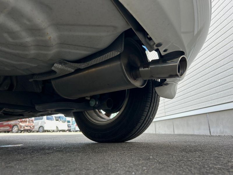 2013 Nissan Note DBA-E12 (UW-6a87c072af735)[12]