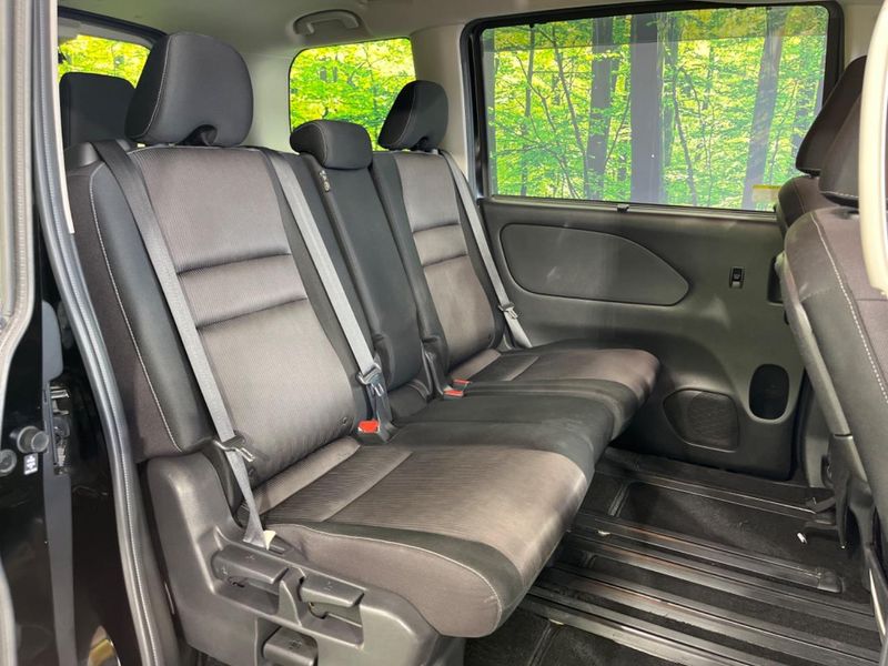 2017 Nissan Serena DAA-GFC27 (UW-6a87c09c2e3d0)[23]