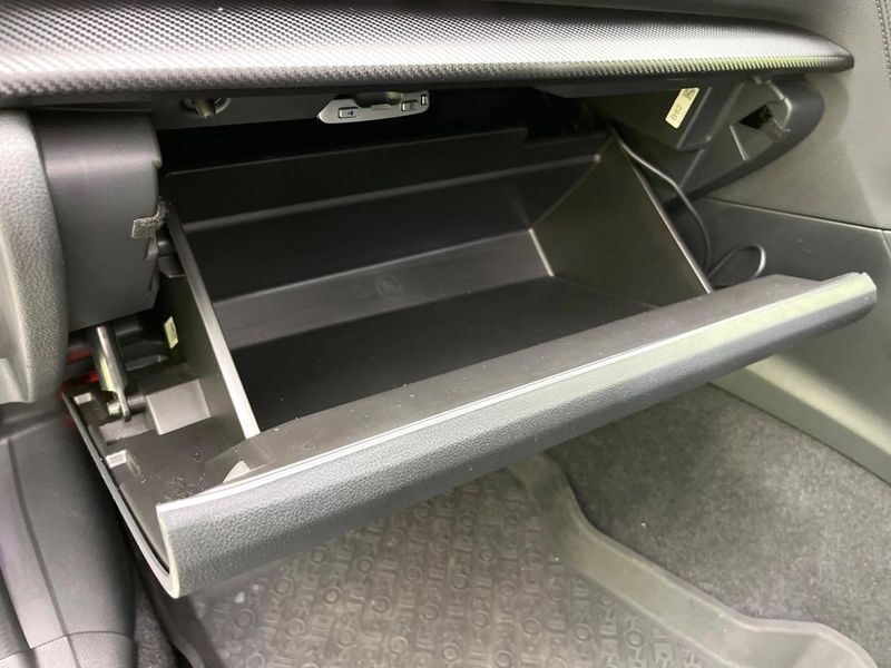 2018 Subaru XV DBA-GT3 (UW-6a87c0bfa914b)[12]