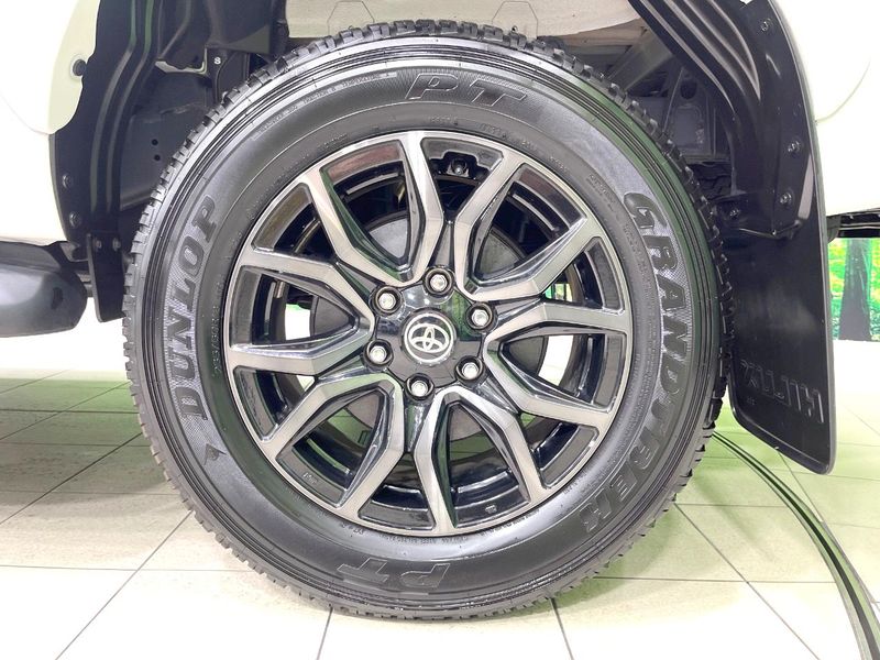 2024 Toyota Hilux 3DF-GUN125 (UW-6a87c0cb5b1c0)[13]