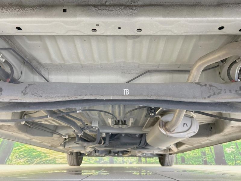 2019 Honda N-BOX DBA-JF3 (UW-6a87c11c00196)[17]