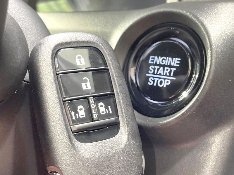 2023 Honda N-BOX CUSTOM 6BA-JF5 (UW-6a87c13e48c9f)[12]