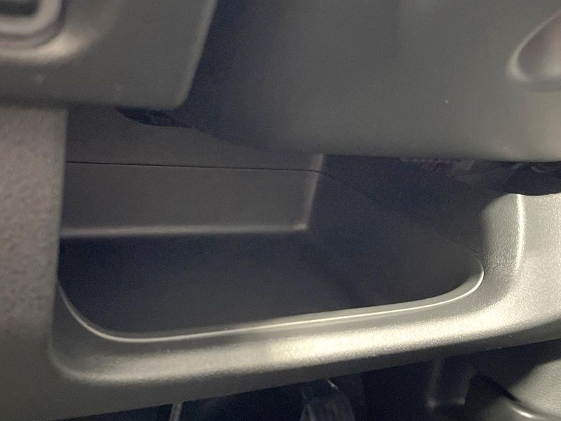 2023 Honda N-BOX CUSTOM 6BA-JF5 (UW-6a87c13e48c9f)[24]