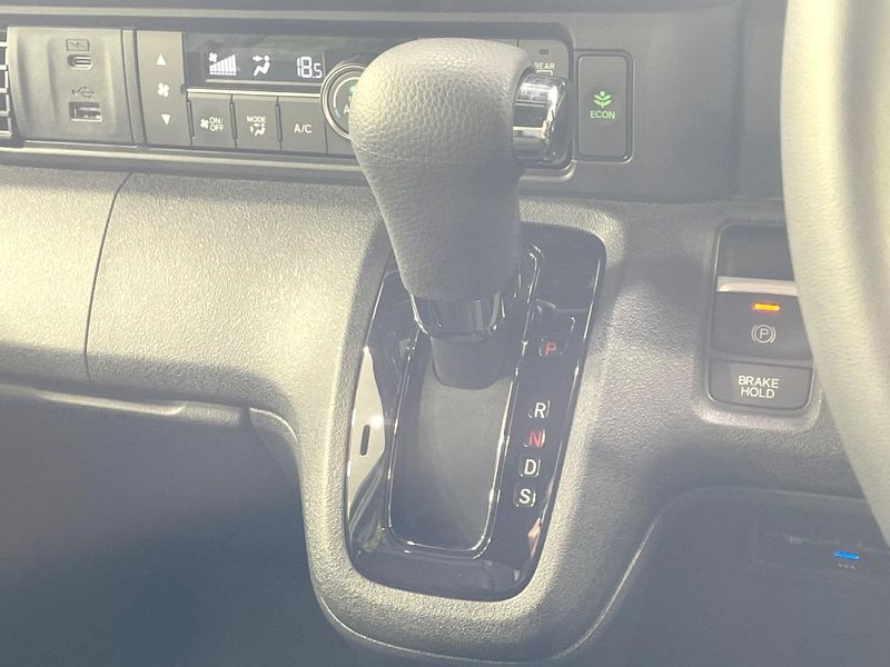 2023 Honda N-BOX CUSTOM 6BA-JF5 (UW-6a87c13e48c9f)[21]
