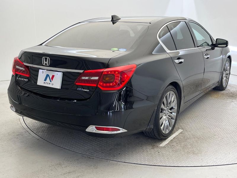2016 Honda Legend DAA-KC2 (UW-6a87c153377b9)[15]