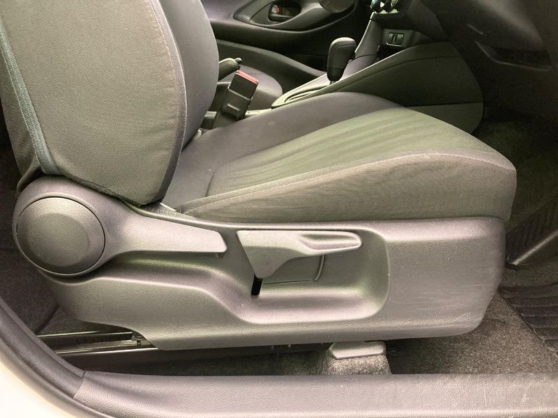 2021 Toyota Yaris 5BA-KSP210 (UW-6a87c16b35d98)[18]