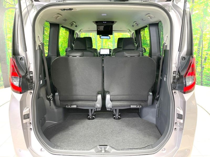 2024 Toyota Noah 6BA-MZRA90W (UW-6a87c26c3406d)[29]