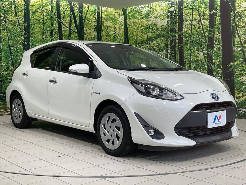 2018 Toyota Aqua DAA-NHP10 (UW-6a87c27a9755c)[21]