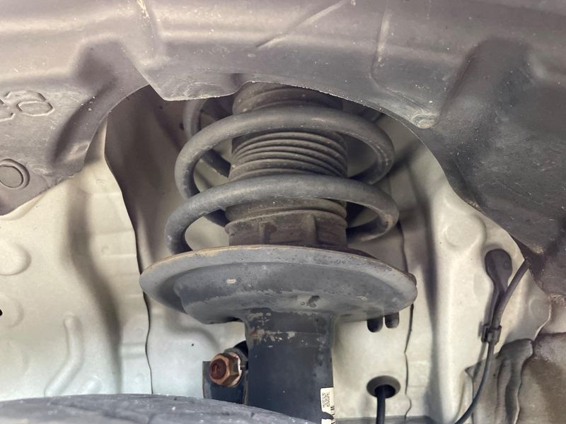 2018 Toyota Aqua DAA-NHP10 (UW-6a87c27a9755c)[11]