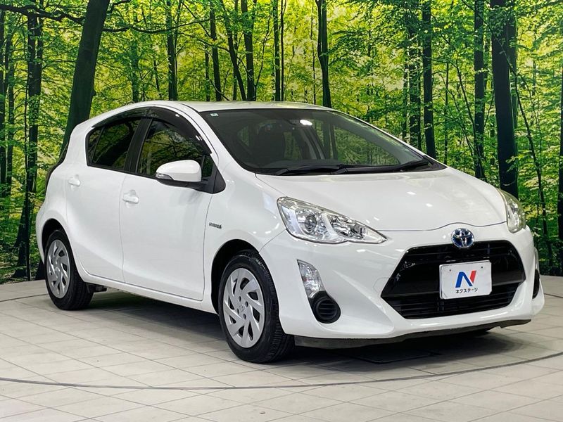 2016 Toyota Aqua DAA-NHP10 (UW-6a87c27fc1099)[19]