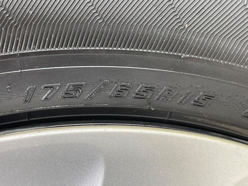 2016 Toyota Aqua DAA-NHP10 (UW-6a87c27fc1099)[6]
