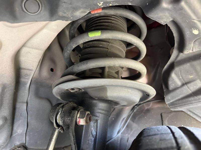 2017 Toyota Aqua DAA-NHP10H (UW-6a87c28244e93)[7]