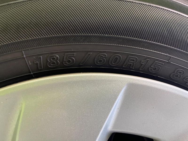 2019 Toyota Aqua DAA-NHP10 (UW-6a87c2844ceb7)[6]