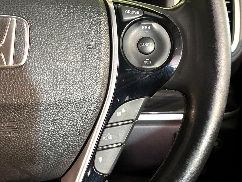 2013 Honda Odyssey DBA-RC2 (UW-6a87c29a1fb8c)[23]