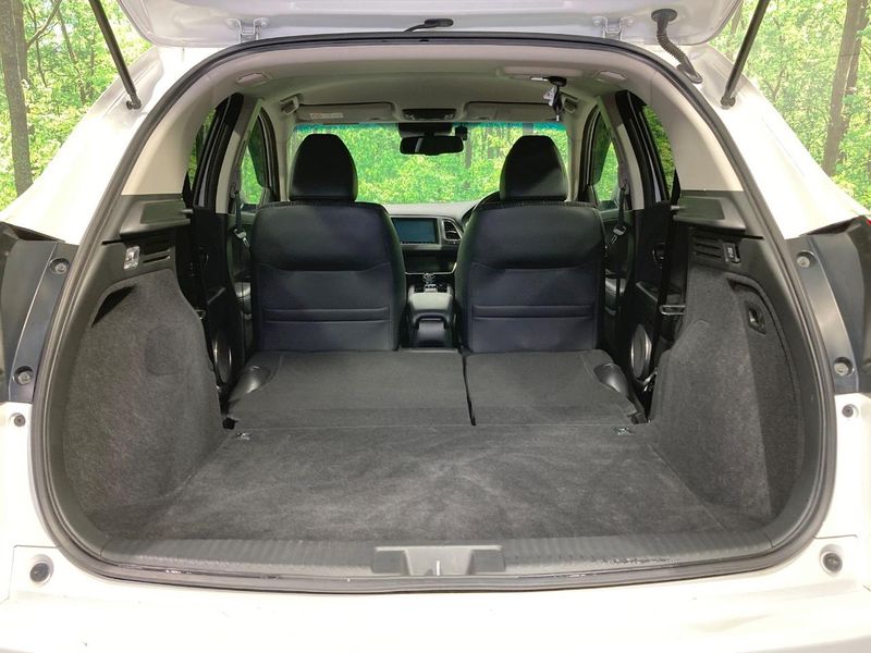 2017 Honda Vezel DAA-RU3 (UW-6a87c2a9be03d)[10]