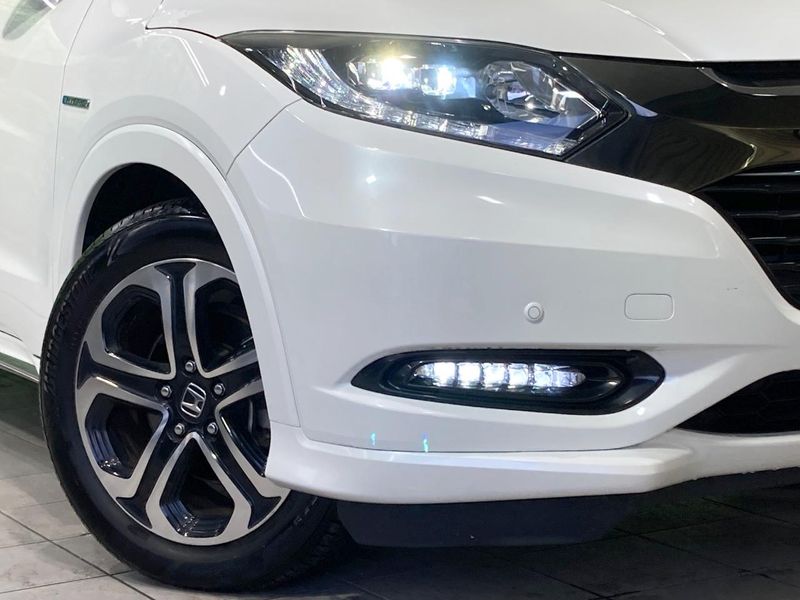 2017 Honda Vezel DAA-RU3 (UW-6a87c2a9be03d)[27]