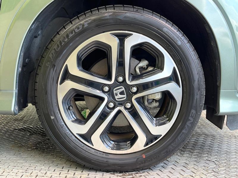 2018 Honda Vezel DAA-RU3 (UW-6a87c2aab71a3)[16]