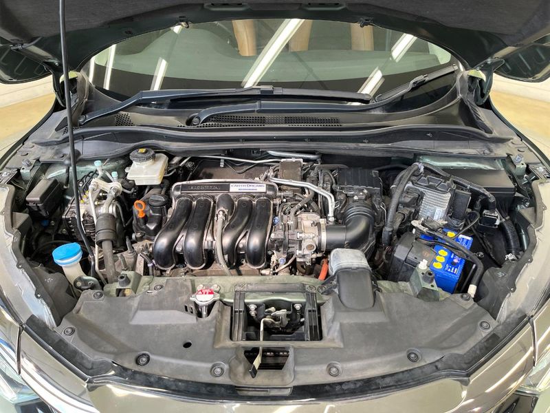 2018 Honda Vezel DAA-RU3 (UW-6a87c2aab71a3)[6]