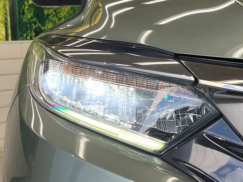 2018 Honda Vezel DAA-RU3 (UW-6a87c2aab71a3)[8]