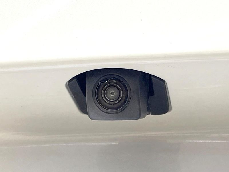 2021 Honda Vezel 6AA-RV5 (UW-6a87c2ae11fff)[21]