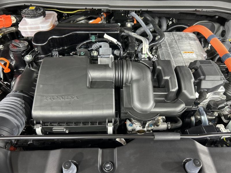 2025 Honda Vezel 6AA-RV5 (UW-6a87c2b92d584)[9]