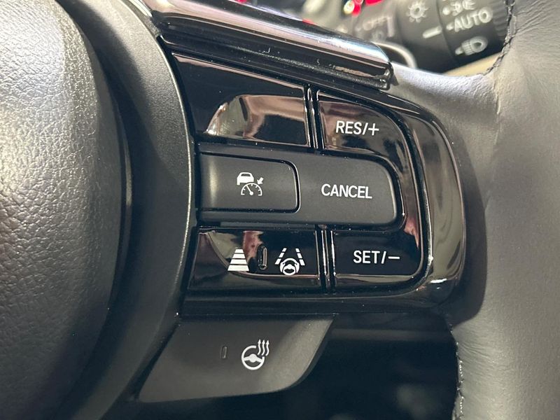 2025 Honda Vezel 6AA-RV5 (UW-6a87c2b92d584)[28]
