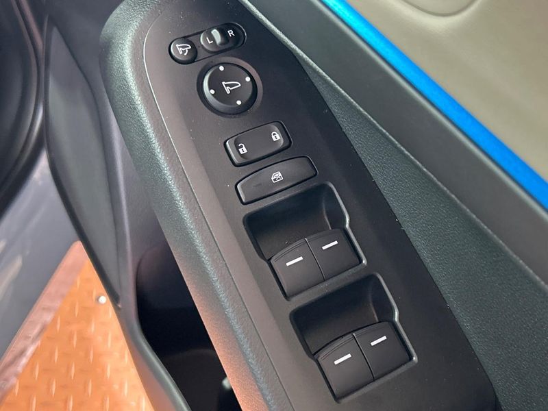 2025 Honda Vezel 6AA-RV5 (UW-6a87c2b92d584)[14]