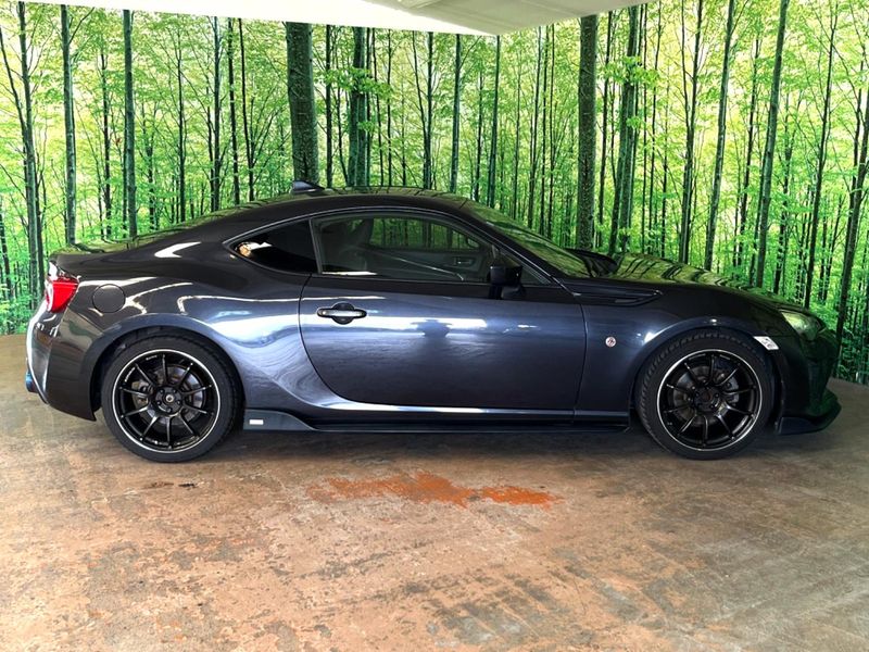 2017 Toyota 86 DBA-ZN6 (UW-6a87c320923ea)[20]