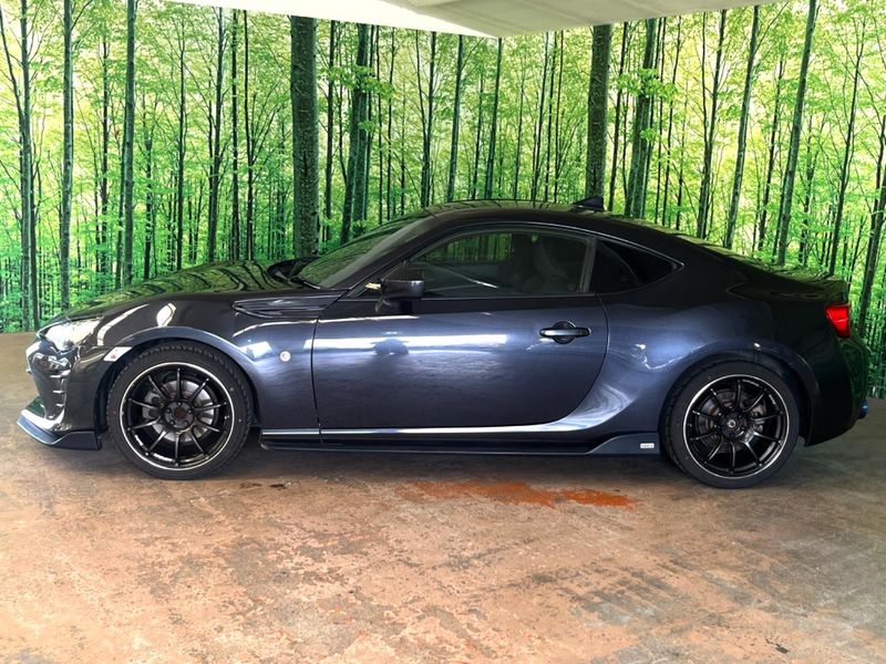 2017 Toyota 86 DBA-ZN6 (UW-6a87c320923ea)[9]