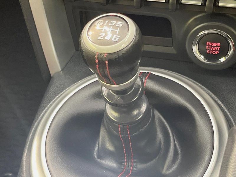 2017 Toyota 86 DBA-ZN6 (UW-6a87c320b986c)[17]
