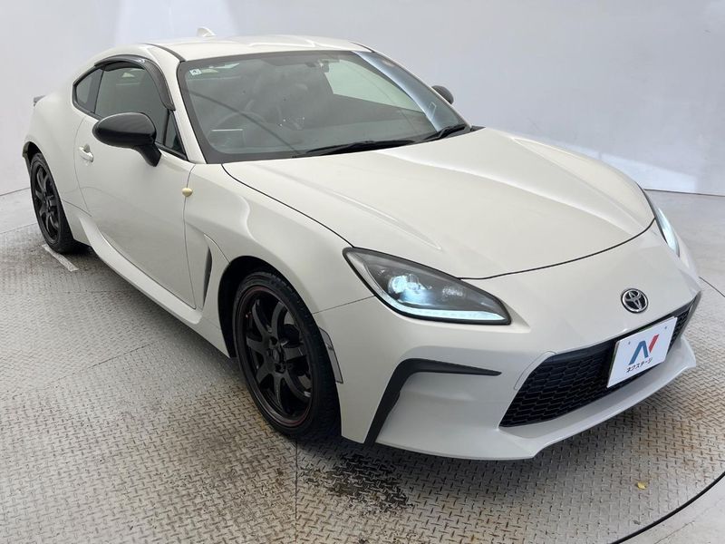 2022 Toyota GR86 3BA-ZN8 (UW-6a87c322b94ff)[11]