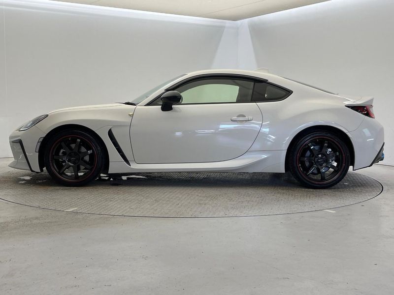 2022 Toyota GR86 3BA-ZN8 (UW-6a87c322b94ff)[28]