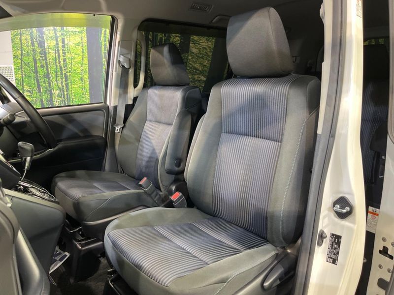 2015 Toyota Voxy DBA-ZRR80W (UW-6a87c3273904f)[17]