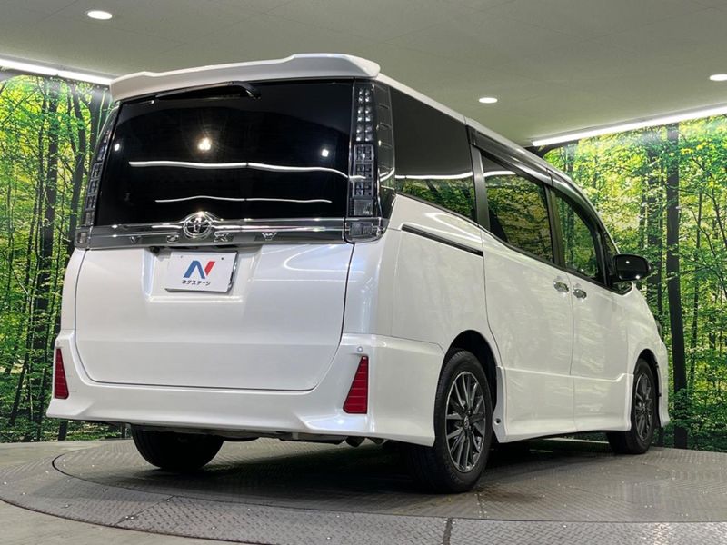 2015 Toyota Voxy DBA-ZRR80W (UW-6a87c3273904f)[8]