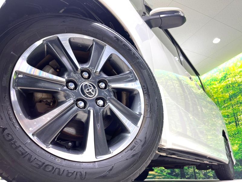 2017 Toyota Voxy DBA-ZRR80W (UW-6a87c32985ef3)[19]
