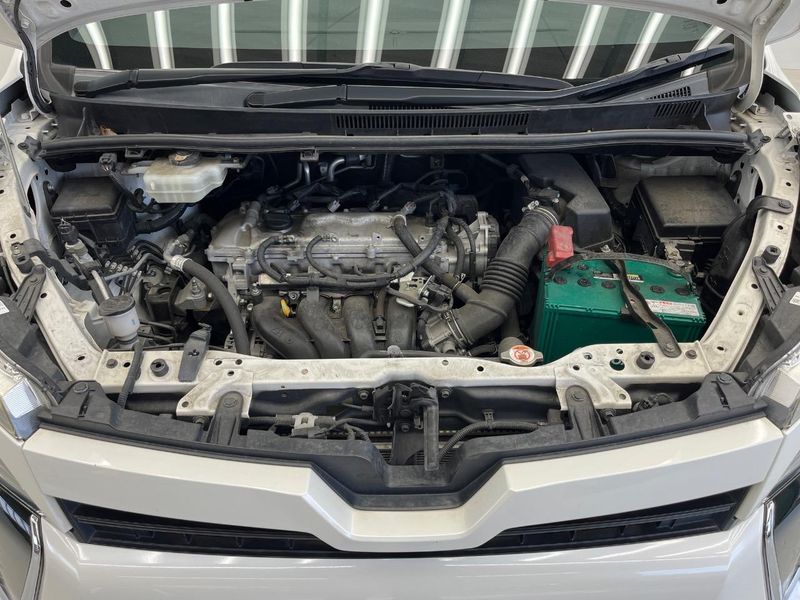 2017 Toyota Voxy DBA-ZRR80W (UW-6a87c32a825f3)[10]