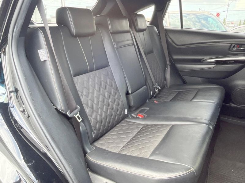 2017 Toyota Harrier DBA-ZSU60W (UW-6a87c33a093d9)[12]