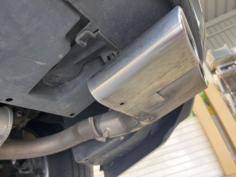 2016 Toyota Prius DAA-ZVW50 (UW-6a87c34c7567f)[22]