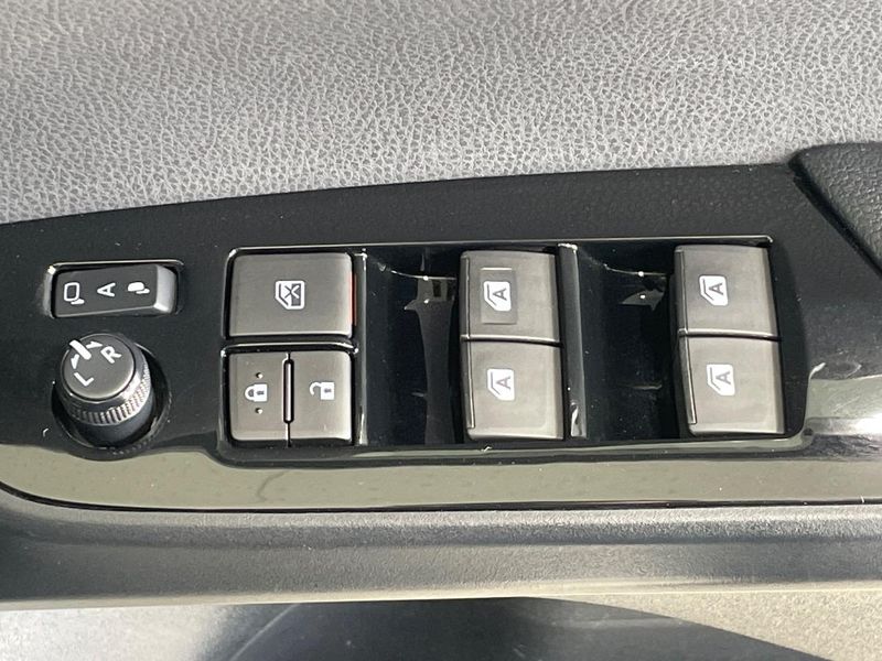 2016 Toyota Prius DAA-ZVW55 (UW-6a87c35557dec)[10]