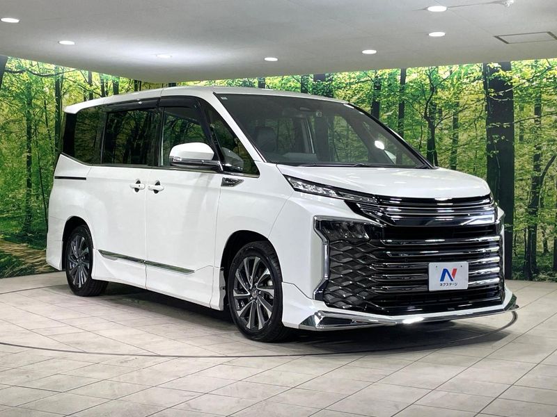 2022 Toyota Voxy 6AA-ZWR90W (UW-6a87c360bf116)[23]