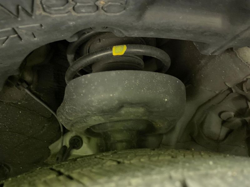 2018 Toyota C-HR DAA-ZYX10 (UW-6a87c372ef2fb)[24]