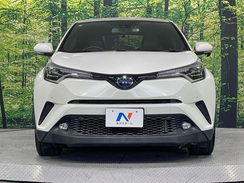 2018 Toyota C-HR DAA-ZYX10 (UW-6a87c372ef2fb)[13]